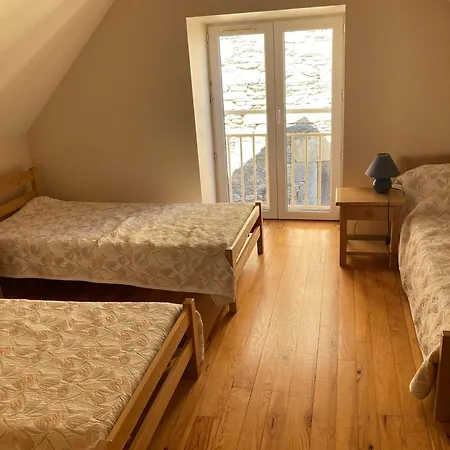 Loustalou For 8 People Casa de Férias Castelnau-de-Mandailles